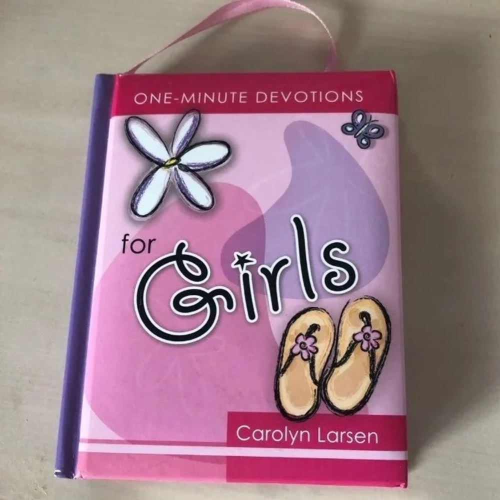 One-Minute Devotions Book for Girls NWT